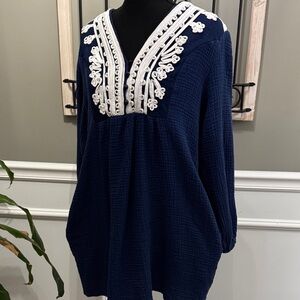 Navy Blue Dress with White Embroidery Velzera size large top / tunic pockets